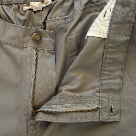 NWOT Woman Within gray straight leg casual chino pants size 28P
b39 - Picture 4 of 5